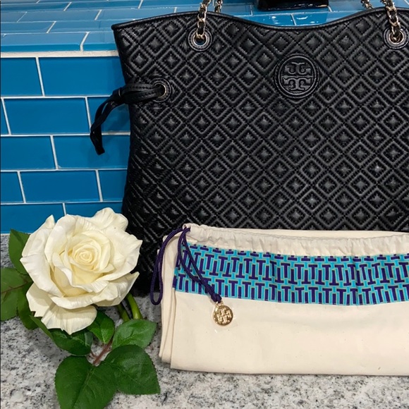 ❤️TRADED❤️Tory Burch Marion Quilted Slouchy Tote - Picture 16 of 16
